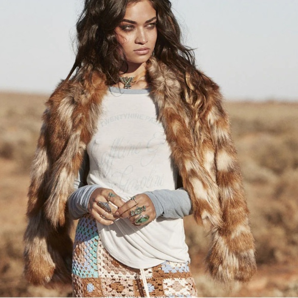 ✨ SPELL The Nomad Faux Fur Jacket ✨ NWT